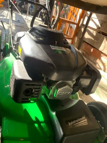 Máquina de corta grama TRAPP