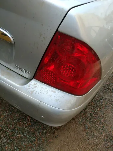 Lanterna traseira direita Peugeot 307 sedan