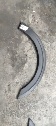 Moldura traseira Saveiro Cross G5 G6 lado esquerdo 