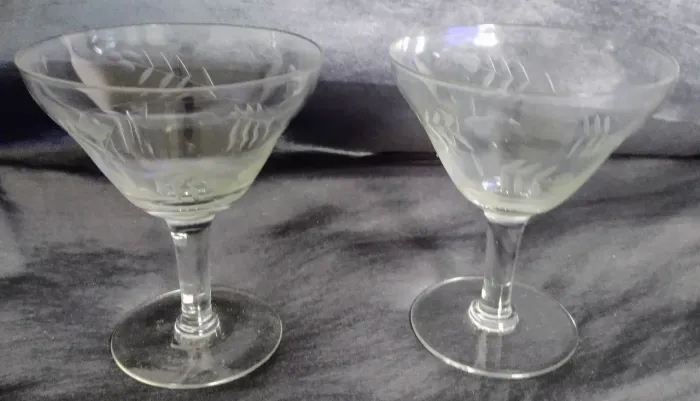 Lindas taças grandes antigas de vidro, relíquia familiar .Lote com 6 unidades <br>