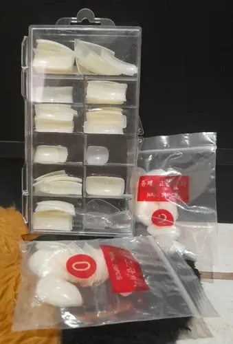 Vendo Kit Unhas Postiças
