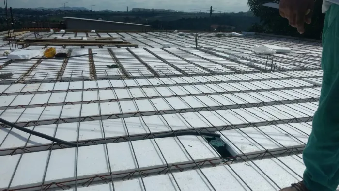 Laje pre-moldadada e concreto usinado