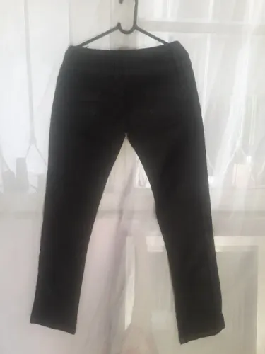 Calça preta