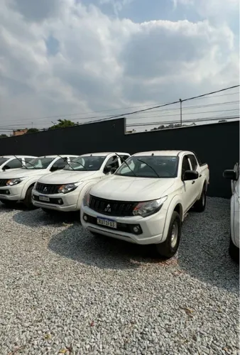 L200 2023 4x4 manual 