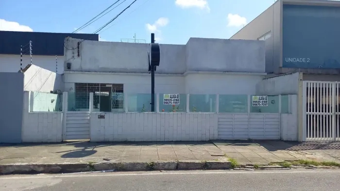Alugo casa no Farol, 10 cômodos, comércio ou residência