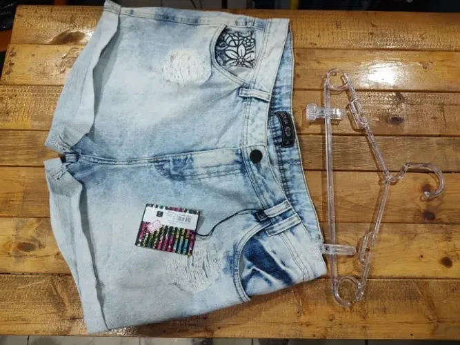 SHORT SAIA CONFORT RAZZUM TAMANHO;46 VALOR; 109,90