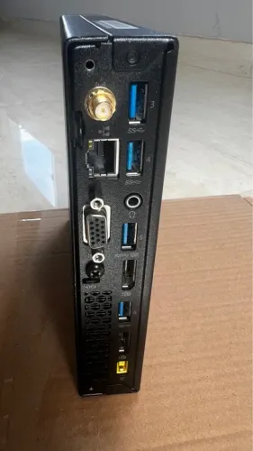 Mini Desktop LENOVO ThinkCentre M900 - Intel Core i3-6100T / 3.20GHz