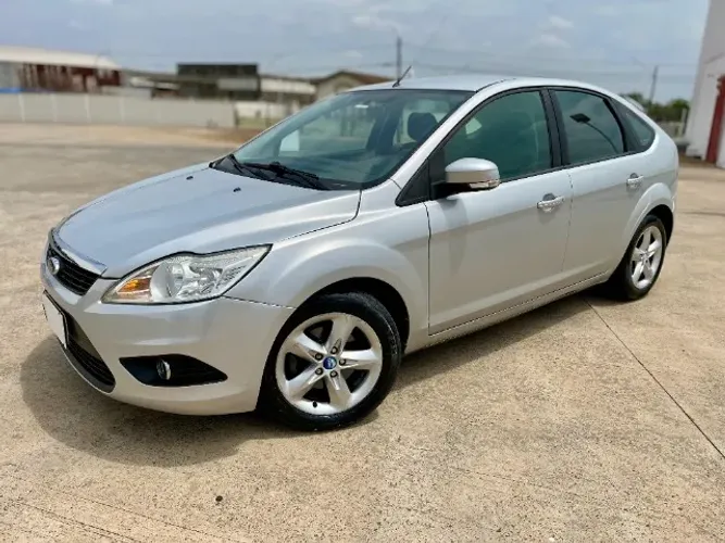 Ford Focus 1.6 S/se/se Plus Flex 8v/16v 5P 2013