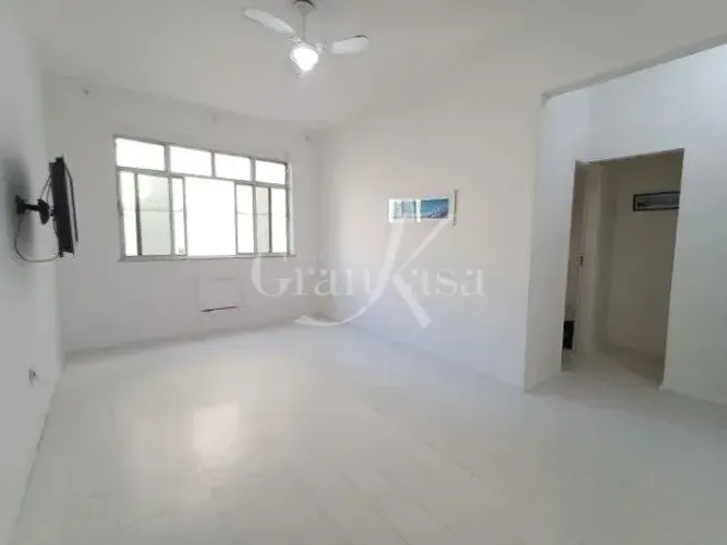 02 QUARTOS PRÓXIMO AO METRÔ SIQUEIRA CAMPOS