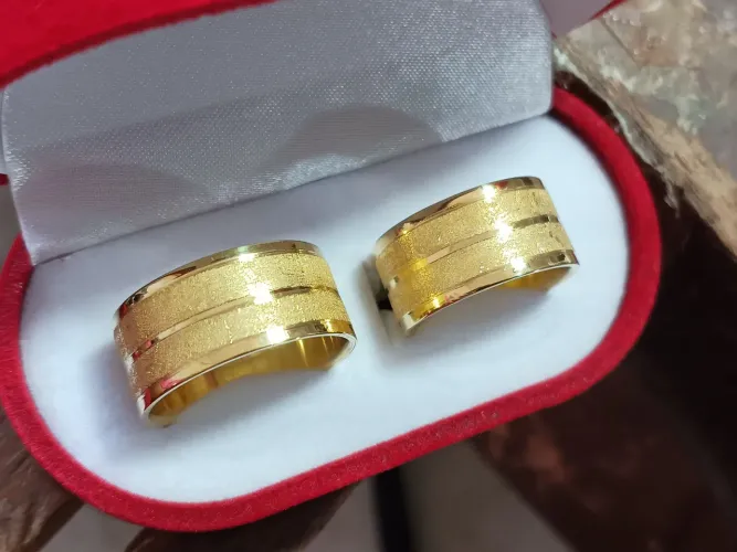 Alianças em Ouro e Prata - Modelo Exclusivo