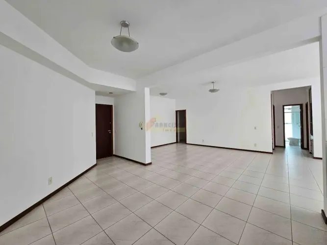 Apartamento para aluguel, 3 quartos, 2 suítes, 2 vagas, Centro - Divinópolis/MG