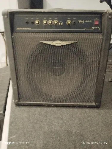 Vende-se amplificador para contrabaixo 