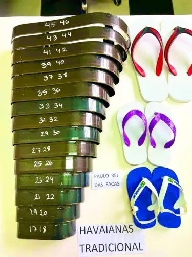 Máquina de completa de fazer chinelo pra você que queira ter uma renda entra