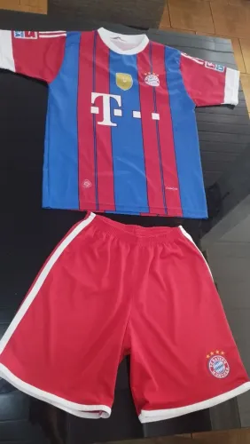 Conjunto do Bayern Monchen tamanho R$:60 Reais
