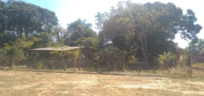 VD LOTE ESCRITURADO 2.500M SMPW QD.09 em Park Way - Brasília - DF