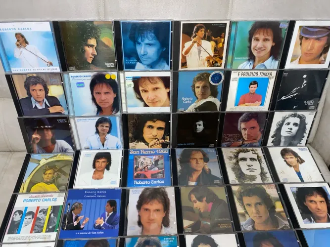 Coleção CDs  e LPs Roberto Carlos - O Rei!