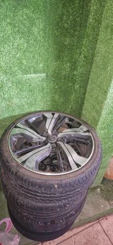 Rodas de liga leve Aro 20 + pneus