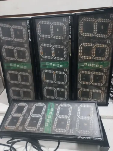 4 painel de led número Spider para arrumar 