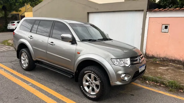 Lindíssima duvido outra igual / 5 lugares 