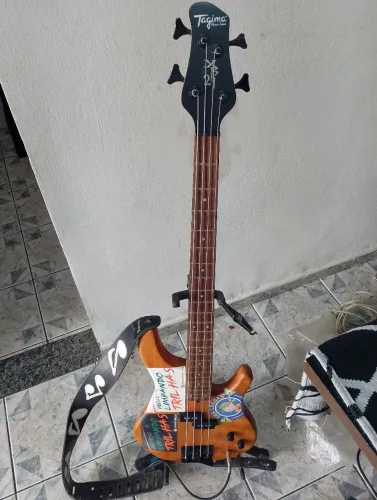 Baixo Tagima  XB21 e aplificador- Ótimo estado