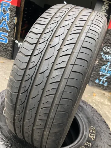 Pneu 225/55/17 por 350$ seminovo peça única instalado