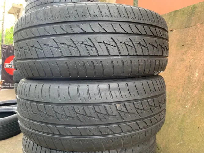 Pneus 235/55/19 Delinte meia vida por 500$ os 2 instalados 