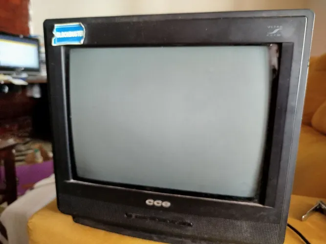 TV 14' + VCR - Felipe