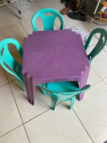 Mesa Com Cadeiras Infantil