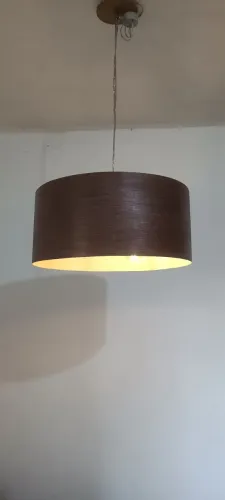 Todo ateliê com 30 % de desconto luminária em madeira imbuia com marfim 280,00 por 196,00