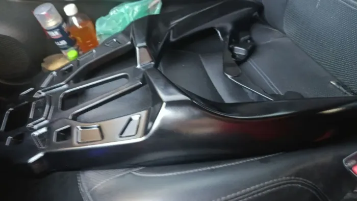 Suporte calda bauleto Nmax 2025