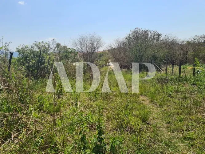 Terreno à venda em Itaguaí-RJ, no bairro Weda, com 2.611,50 m² de área! Aproveite essa opo