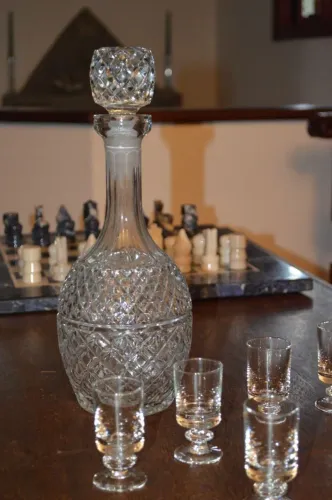 Licoreira em cristal prensado