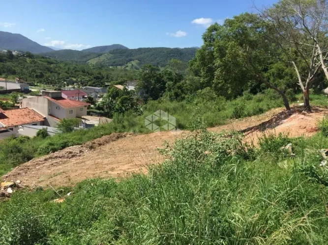 TERRENO COM 557 M² EM SÃO JOSÉ, NO BAIRRO FORQUILHINHA À VENDA POR R$ 500.000,00