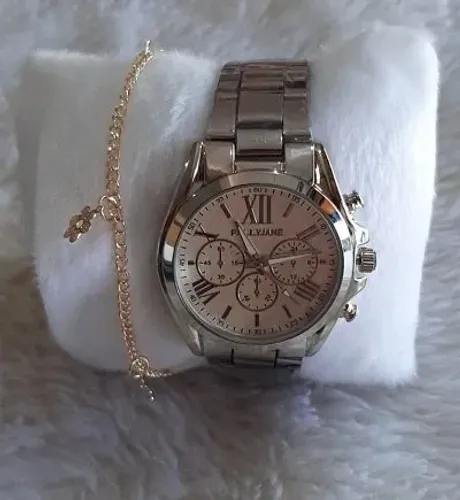 Relógio feminino com pulseira a prova de água Prata