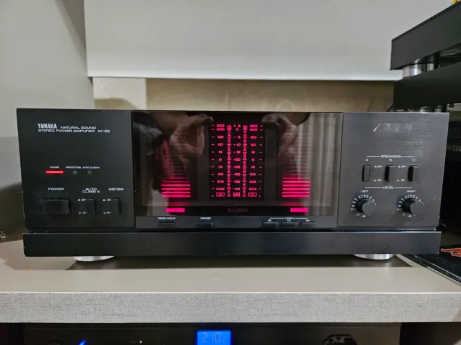 Amplificador de Potência Yamaha M-85