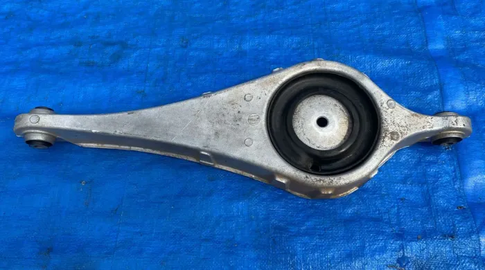 Bandeja Traseira Direita Volvo XC60 2008 a 2017 /  31317603 