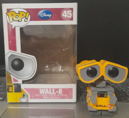 Funko pop wall e