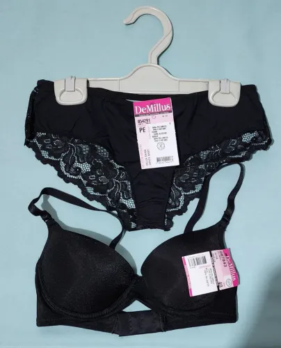Conjunto de lingerie DeMillus preto