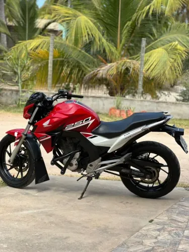 CB TWISTER ABS 