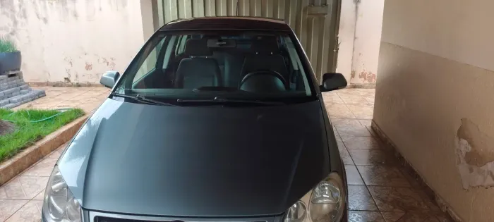 Volkswagen Polo Sedan I Motion 1.6 Total Flex 4P 2011