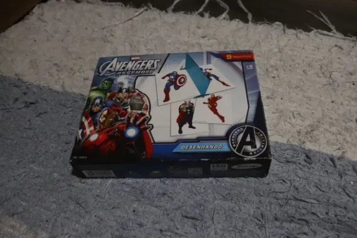 Brinquedo - Avengers Assemble - Ferramenta para desenho - 9 desenhos 