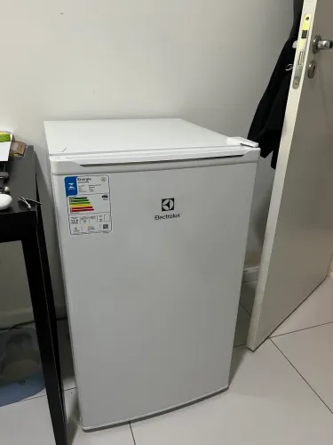 frigobar eletrolux 122L
