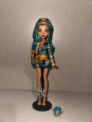 Monster high nefera