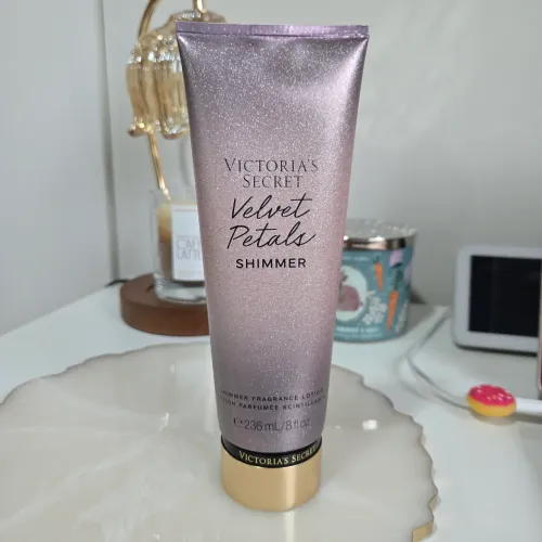 Loção Corporal Body Cream Victoria's Secret Velvet Petals Shimmer