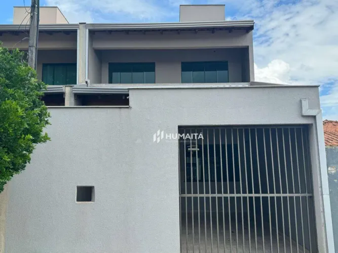 Sobrado com 3 dormitórios para alugar, 130 m² por R$ 2.200,00/mês - Residencial Abussafe -