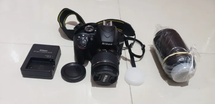 Câmera Nikon D3400 com apenas 1.700 clicks