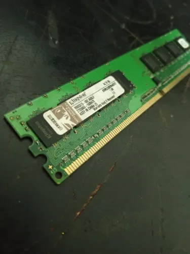 Memória RAM 512MB DDR2 533MHz Desktop (Kingston KVR533D2N4/512)