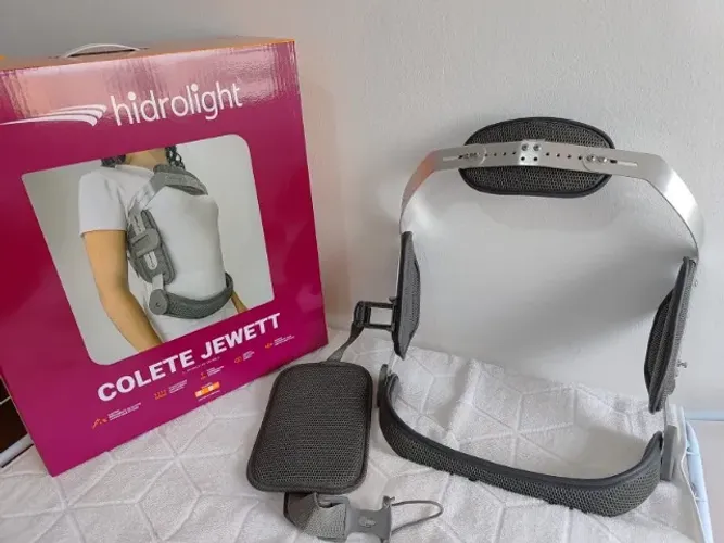 COLETE JEWETT HIDROLIGHT SEMINOVO - EXCELENTE ESTADO!