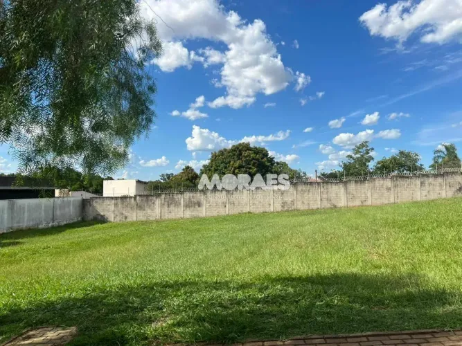 Terreno em Condomínio Fechado à venda, 661 m² por R$ 700.000 - Residencial Villa Dumont - 