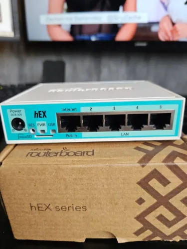 Roteador Mikrotik Hex RB750GR3